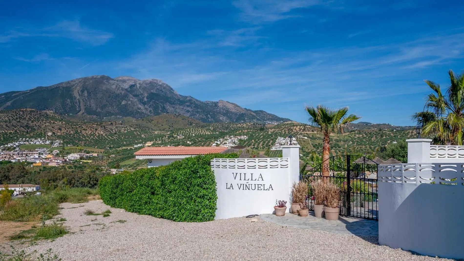 Boutique B&B Villa La Vinuela Bed & Breakfast